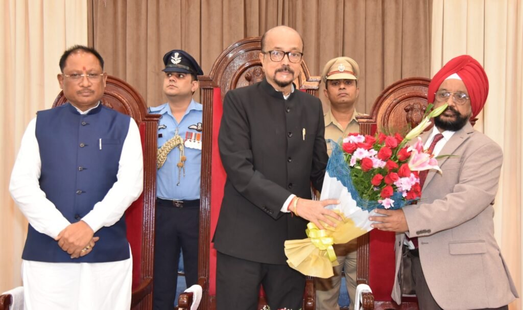 राज्यपाल श्री डेका ने न्यायमूर्ति (सेवानिवृत्त) श्री उबोवेजा को दिलाई प्रमुख लोकायुक्त पद की शपथ 2 WhatsApp Image 2024 08 27 at 1.26.13 PM