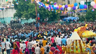 कवर्धा में गोविंदा उत्सव: सर्व यादव समाज की भव्य रैली, नगर में गूंजा 'आला रे आला', ग्वालों ने फोड़ी दहीहंडी 1 कवर्धा में गोविंदा उत्सव: सर्व यादव समाज की भव्य रैली, नगर में गूंजा 'आला रे आला', ग्वालों ने फोड़ी दहीहंडी