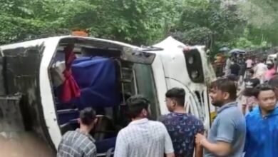 छत्तीसगढ़ में बड़ा हादसा (Korba Major Accident): जोरदार भिड़ंत के बाद 20 फीट खाई में गिरी बस, ऊपर से गिरा ट्रेलर, 35 यात्री दबे 1 hd sixteen nine 0 780x470 1