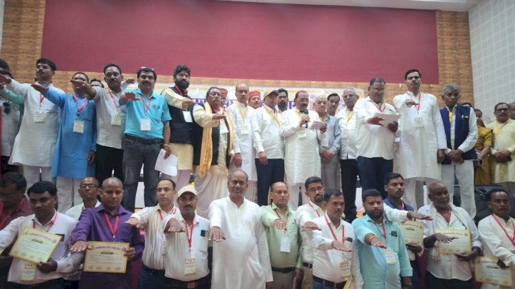 साहू समाज के पदाधिकारियों ने लिया समाज सेवा का संकल्प, कवर्धा में हुआ भव्य शपथ ग्रहण समारोह 1 साहू समाज के जिलाध्यक्ष पतिराम साहू सहित जिला के समस्त पदाधिकारियों ने ली समाज सेवा की शपथ