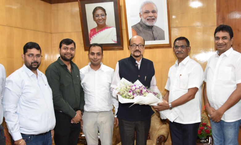 राज्यपाल रमेन डेका से अग्रवाल सभा के प्रतिनिधि मंडल ने की सौजन्य भेंट