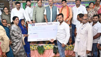 निर्माण कार्याे के साथ सांस्कृतिक विकास भी जरुरी - राजस्व मंत्री श्री वर्मा 8 निर्माण कार्याे के साथ सांस्कृतिक विकास भी जरुरी - राजस्व मंत्री श्री वर्मा