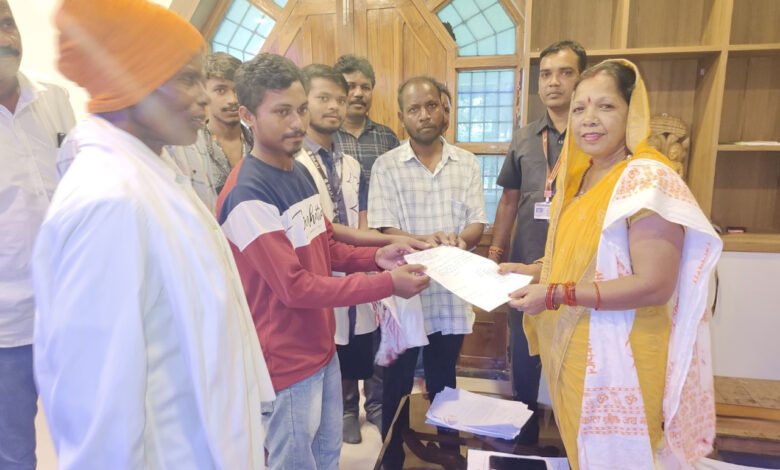 मुख्यमंत्री विष्णु देव साय की पहल पर मुस्कूटी से मुख्य मार्ग तक सड़क निर्माण के लिए मिली स्वीकृति, 4 करोड़ 28 लाख रूपए की लागत से बनेगी डामरी सड़क