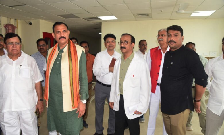स्वास्थ्य मंत्री श्याम बिहारी जायसवाल ने मल्टी स्पेशलिटी हॉस्पिटल बिलासपुर का किया निरीक्षण