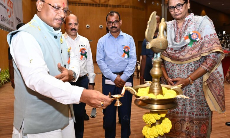 राष्ट्रीय सेवा योजना के स्वयंसेवकों का राष्ट्रनिर्माण में अहम योगदान : मुख्यमंत्री विष्णु देव साय