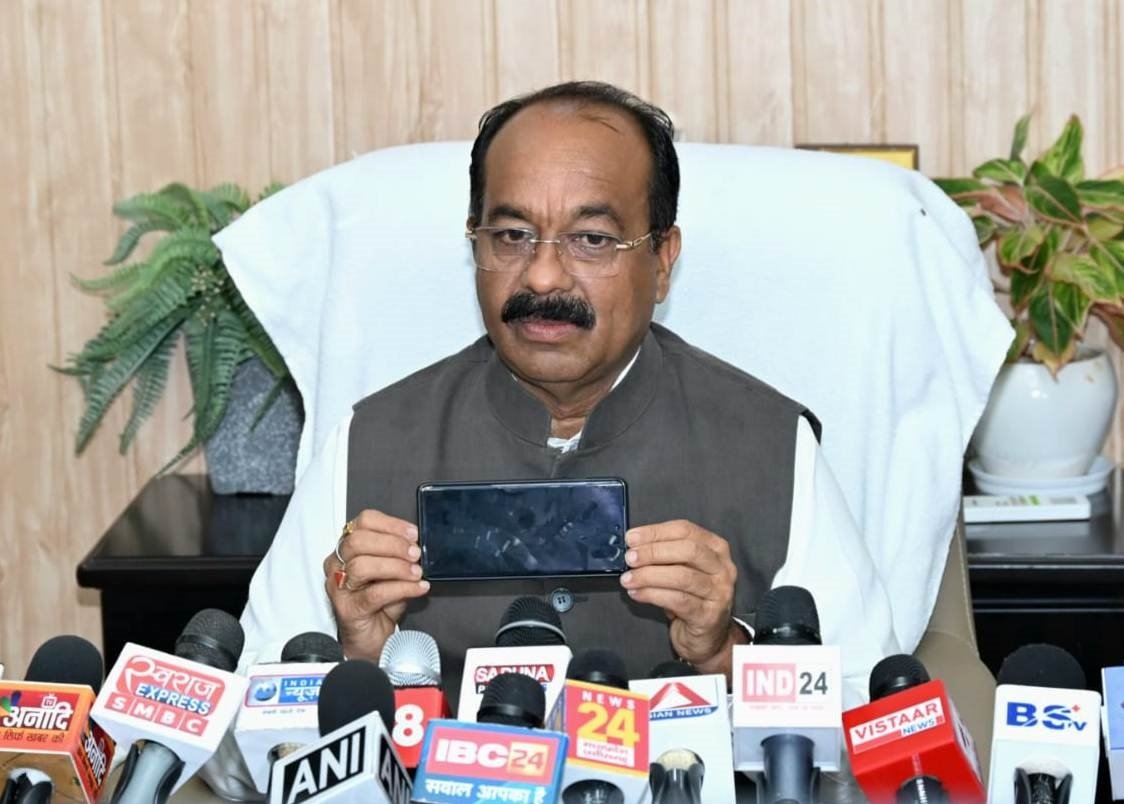 उप मुख्यमंत्री अरुण साव ने 'स्वच्छता ही सेवा' पखवाड़ा के थीम सांग को किया लॉन्च