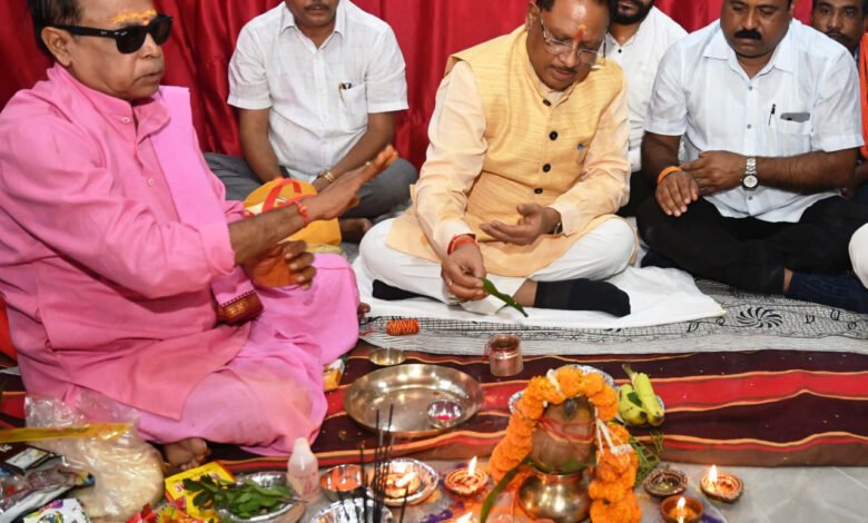 मुख्यमंत्री ने बगिया में किया तीन विद्युत केन्द्र का लोकार्पण