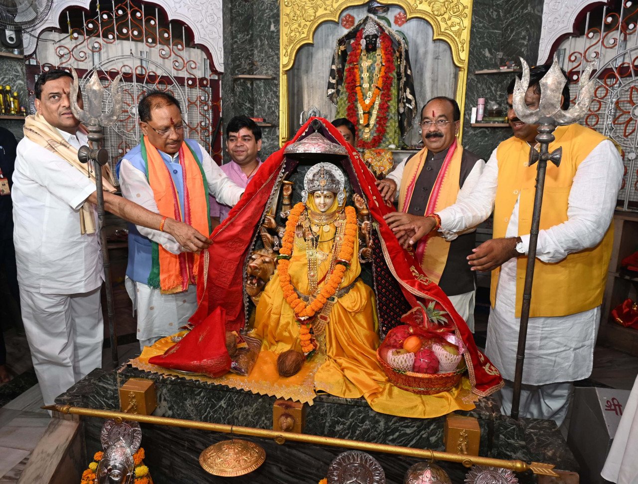 मुख्यमंत्री ने दुर्ग के चंडी मंदिर में पूजा-अर्चना कर प्रदेशवासियों की सुख, समृद्धि की कामना की 1 मुख्यमंत्री ने दुर्ग के चंडी मंदिर में पूजा-अर्चना कर प्रदेशवासियों की सुख, समृद्धि की कामना की