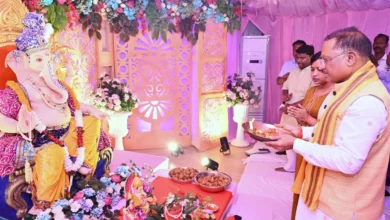 मुख्यमंत्री निवास में विराजे भगवान गणेश: CM विष्णुदेव साय ने प्रदेश की सुख, समृद्धि और खुशहाली के लिए की पूजा अर्चना 5 मुख्यमंत्री निवास में विराजे भगवान गणेश: CM विष्णुदेव साय ने प्रदेश की सुख, समृद्धि और खुशहाली के लिए की पूजा अर्चना