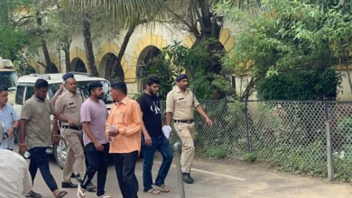 रायपुर महापौर एजाज ढेबर का भतीजा शोएब गिरफ्तार, मारपीट के मामले में हुई कार्रवाई; पिता पहले से है जेल में बंद 7 रायपुर महापौर एजाज ढेबर का भतीजा शोएब गिरफ्तार, मारपीट के मामले में हुई कार्रवाई; पिता पहले से है जेल में बंद