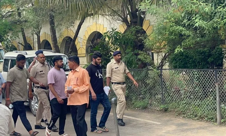 रायपुर महापौर एजाज ढेबर का भतीजा शोएब गिरफ्तार, मारपीट के मामले में हुई कार्रवाई; पिता पहले से है जेल में बंद