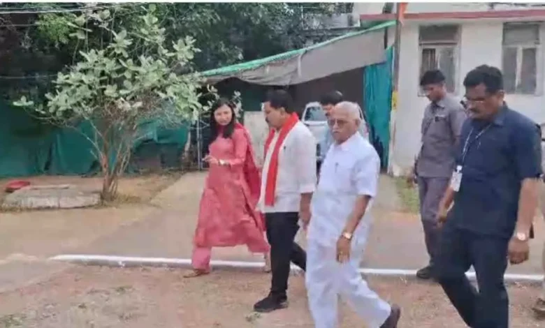 गृह मंत्री विजय शर्मा ने दुर्ग जेल में लोहारीडीह मामले के आरोपियों से की मुलाकात