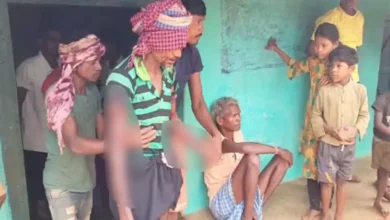 खेत से लौट रहे ग्रामीण पर भालू ने किया हमला