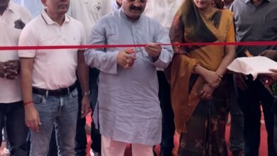 सांसद संतोष पांडेय ने 'विकसित भारत , मोदी जी की संकल्पना' थीम पर फोटो प्रदर्शनी का शुभारंभ किया 16 सांसद संतोष पांडेय ने 'विकसित भारत , मोदी जी की संकल्पना' थीम पर फोटो प्रदर्शनी का शुभारंभ किया