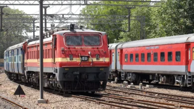 स्लीपर कोच से चोरी हुआ था सामान, यात्री को रेलवे देगा 4 लाख रुपये मुआवजा 2 स्लीपर कोच से चोरी हुआ था सामान, यात्री को रेलवे देगा 4 लाख रुपये मुआवजा