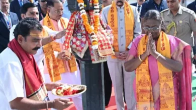 राष्ट्रपति मुर्मु और राज्यपाल डेका ने महाप्रभु श्री जगन्नाथ भगवान के किए दर्शन 14 राष्ट्रपति मुर्मु और राज्यपाल डेका ने महाप्रभु श्री जगन्नाथ भगवान के किए दर्शन