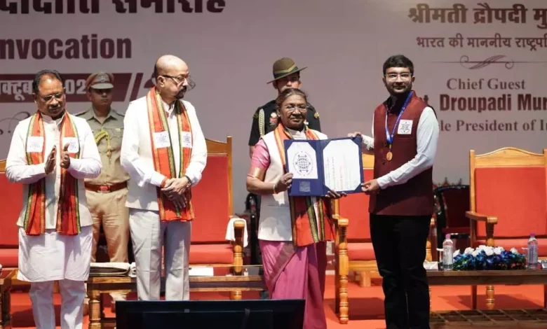 आईआईटी भिलाई के 7 छात्रों को मिला गोल्ड मेडल