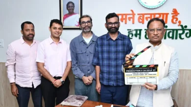 मुख्यमंत्री विष्णुदेव साय ने वेब सीरीज 'ग्राम-चिकित्सालय' के मुहूर्त-शॉट का दिया क्लैप