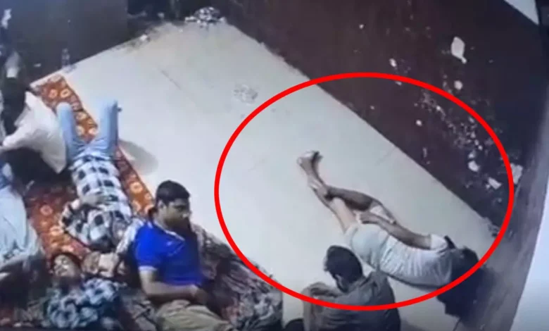 पुलिस कस्टडी में युवक की मौत, थाने का चौंकाने वाला VIDEO सामने आया