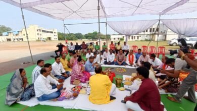स्वदेशी मेला का भूमिपूजन सम्पन्न, सांसद संतोष पांडे ने सपत्नीक किया शुभारंभ 1 स्वदेशी मेला का भूमिपूजन सम्पन्न, सांसद संतोष पांडे ने सपत्नीक किया शुभारंभ