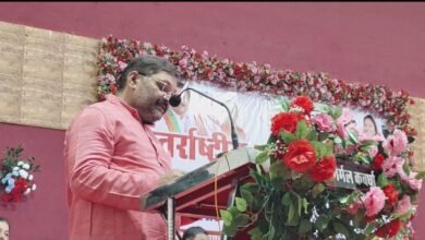 अन्तर्राष्ट्रीय वृद्धजन दिवस पर सम्मान समारोह आयोजित, सांसद संतोष पाण्डेय ने किया वृद्धजनों का सम्मान 1 में अन्तर्राष्ट्रीय वृद्धजन दिवस पर सम्मान समारोह आयोजित, सांसद संतोष पाण्डेय ने किया वृद्धजनों का सम्मान