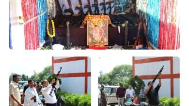 विजयदशमी पर कबीरधाम पुलिस ने की शस्त्र पूजा, शांति और सुरक्षा का लिया संकल्प 5 WhatsApp Image 2024 10 12 at 4.16.17 PM