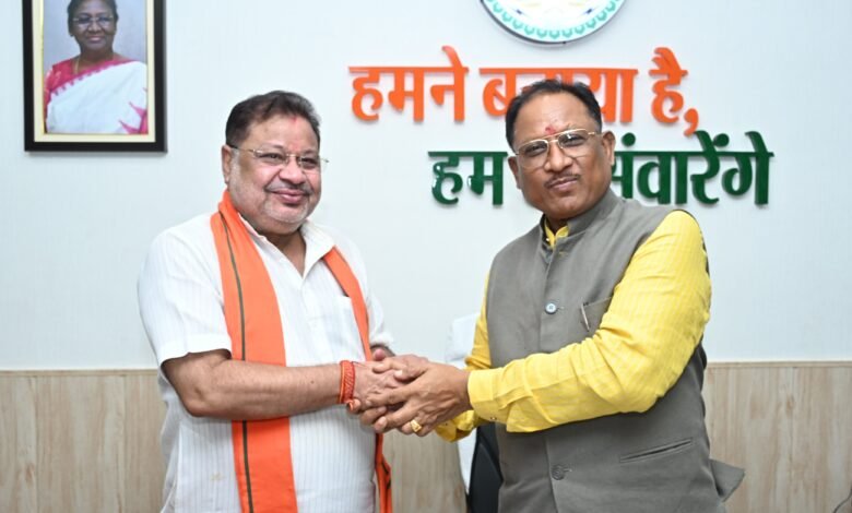 रायपुर दक्षिण उपचुनाव: मुख्यमंत्री विष्णु देव साय से मिले भाजपा प्रत्याशी सुनील सोनी