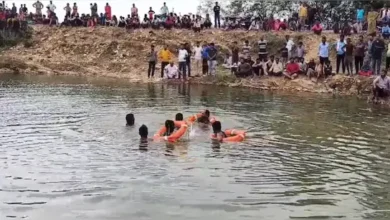 ट्यूशन के बाद दोस्तों के साथ नहाने गया 13 साल का मासूम, अवैध खदान ने ले ली जान 10 ट्यूशन के बाद दोस्तों के साथ नहाने गया 13 साल का मासूम, अवैध खदान ने ले ली जान