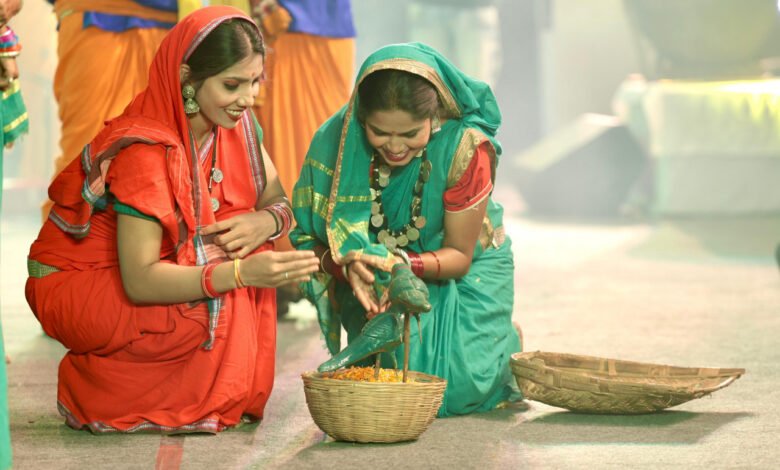 छत्तीसगढ़ राज्योत्सव 2024 : छत्तीसगढ़ राज्योत्सव में सांस्कृतिक कार्यक्रमों की मनमोहक प्रस्तुतियां, तीजा-पोरा, हरेली, गौरी-गौरा पूजा के साथ ही सुवा-करमा नृत्य की शानदार प्रस्तुति से हुए दर्शक मंत्रमुग्ध