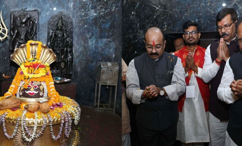 महादेव घाट के कार्तिक पुन्नी मेला में शामिल हुए मुख्यमंत्री, श्री हाटकेश्वर महादेव और मां काली की पूजा कर प्रदेशवासियों की खुशहाली की कामना