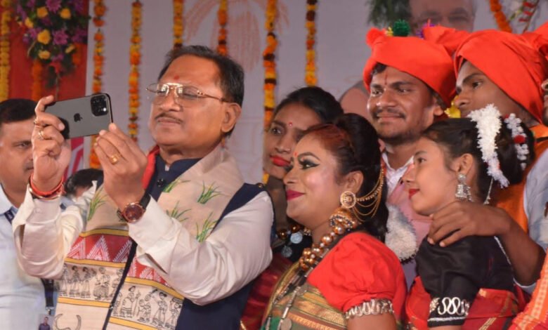 छत्तीसगढ़ राज्य दिवस समारोह पर प्रगति मैदान में सांस्कृतिक संध्या का आयोजन, छत्तीसगढ़ की लोक संस्कृति की दिखी झलक