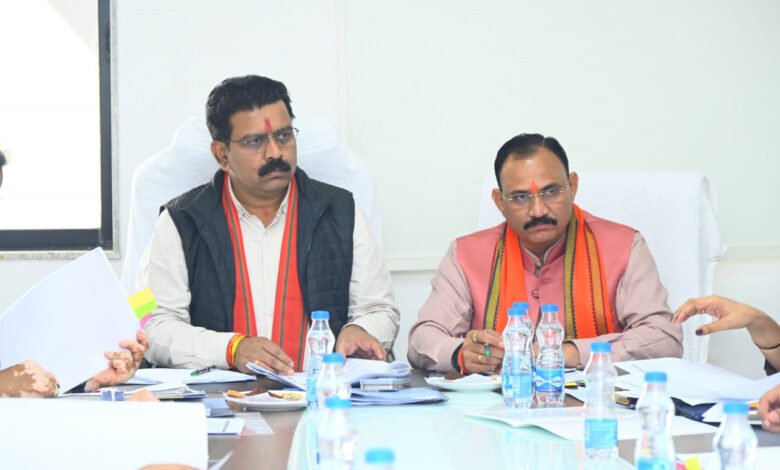 गृह और स्वास्थ्य विभाग की उच्च स्तरीय बैठक, नशीली दवाओं पर सख्त कार्रवाई की योजना