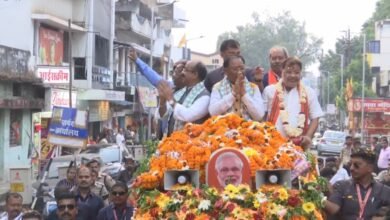 छत्तीसगढ़ चुनाव 2024: रायपुर दक्षिण में थमा चुनावी शोर, सीएम विष्णुदेव साय ने किया रोड शो 1 छत्तीसगढ़ चुनाव 2024: रायपुर दक्षिण में थमा चुनावी शोर, सीएम विष्णुदेव साय ने किया रोड शो