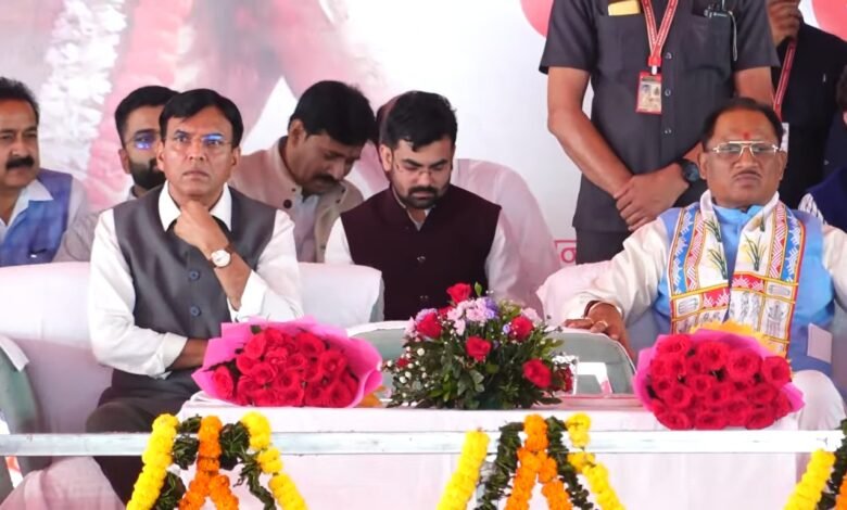 जशपुर में जनजातीय गौरव दिवस पर केंद्रीय मंत्री मनसुख मांडविया ने पदयात्रा की शुरुआत, मुख्यमंत्री सहित हजारों युवाओं की भागीदारी