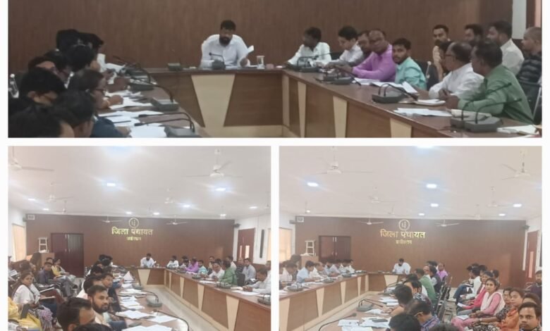 निर्माण कार्य समय पर और गुणवत्ता के साथ पूर्ण करने पर विशेष जोर,कलेक्टर के निर्देश पर जिला पंचायत सीईओ ने ग्रामीण विकास योजनाओं की गहन समीक्षा की