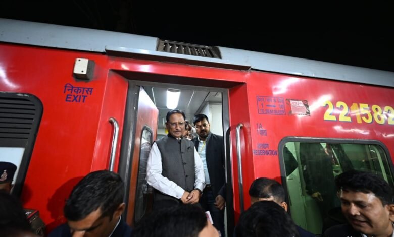 समायरा की ऑटोग्राफ वाली जिद और साय की सादगी: अमरकंटक एक्सप्रेस में मुख्यमंत्री ने साझा कीं यादें, शुरू की नई पहल