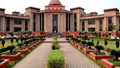 बिजली कंपनी को निर्देश, हाईकोर्ट ने कहा - मृत महिला के परिजन को दें मुआवजा 9 बिजली कंपनी को निर्देश, हाईकोर्ट ने कहा - मृत महिला के परिजन को दें मुआवजा