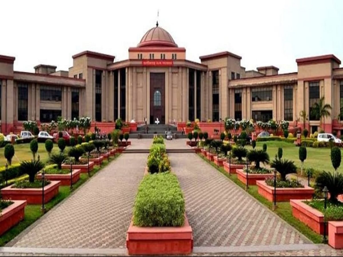 बिजली कंपनी को निर्देश, हाईकोर्ट ने कहा - मृत महिला के परिजन को दें मुआवजा 1 बिजली कंपनी को निर्देश, हाईकोर्ट ने कहा - मृत महिला के परिजन को दें मुआवजा