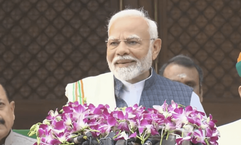 शीतकालीन सत्र में माहौल शीत ही रहेगा, ज्यादा से ज्यादा लोग चर्चा में योगदान दें : पीएम मोदी