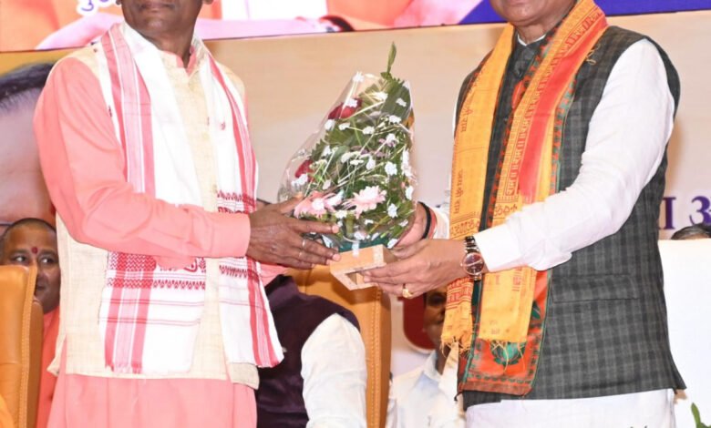 मुख्यमंत्री विष्णु देव साय द्वारा गौशालाओं को प्रति मवेशी दी जाने वाली अनुदान की राशि 25 रुपए से बढ़ा कर 35 रुपए करने की घोषणा