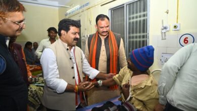 स्वास्थ्य मंत्री श्याम बिहारी जायसवाल ने जिला अस्पताल का निरीक्षण, जल्द शुरू होगी सी.टी. स्कैन सुविधा 1 स्वास्थ्य मंत्री श्याम बिहारी जायसवाल ने जिला अस्पताल का निरीक्षण, जल्द शुरू होगी सी.टी. स्कैन सुविधा