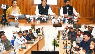 कलेक्टर गोपाल वर्मा ने प्रेसवार्ता लेकर नगरीय निकाय और त्रिस्तरीय पंचायत चुनाव के कार्यक्रम की जानकारी दी 1 कलेक्टर गोपाल वर्मा ने प्रेसवार्ता लेकर नगरीय निकाय और त्रिस्तरीय पंचायत चुनाव के कार्यक्रम की जानकारी दी