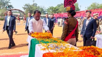 बीजापुर IED ब्लास्ट में 8 जवान और 1 चालक शहीद, मुख्यमंत्री ने दंतेवाड़ा में श्रद्धांजलि अर्पित की 1 बीजापुर IED ब्लास्ट में 8 जवान और 1 चालक शहीद, मुख्यमंत्री ने दंतेवाड़ा में श्रद्धांजलि अर्पित की