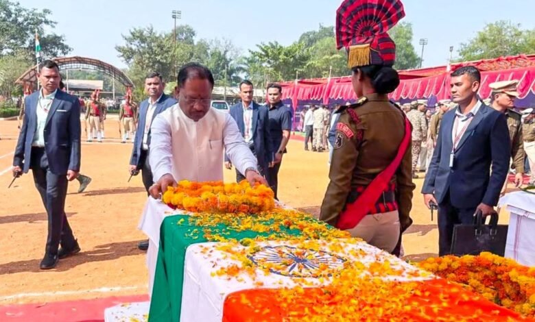 बीजापुर IED ब्लास्ट में 8 जवान और 1 चालक शहीद, मुख्यमंत्री ने दंतेवाड़ा में श्रद्धांजलि अर्पित की