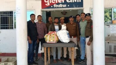 कबीरधाम में नशे का बड़ा खुलासा: तालाब किनारे छिपाई गई अवैध शराब जब्त, आरोपी गिरफ्तार