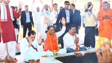 मुख्यमंत्री विष्णुदेव साय हिंदू संगम में शामिल, यज्ञ में छत्तीसगढ़ की समृद्धि की प्रार्थना