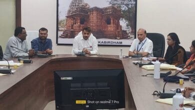 छत्तीसगढ़ नगर निकाय और त्रिस्तरीय पंचायत चुनाव 2025 : कबीरधाम में 2623 पदों पर निर्विरोध निर्वाचन, 2046 पदों पर होगा मतदान 4 छत्तीसगढ़ नगर निकाय और त्रिस्तरीय पंचायत चुनाव 2025 : कबीरधाम में 2623 पदों पर निर्विरोध निर्वाचन, 2046 पदों पर होगा मतदान