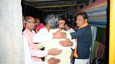 नेता नहीं, सेवक चुनें! भाजपा प्रत्याशी कैलाश चंद्रवंशी के समर्थन में उमड़ा जनसैलाब! 1 नेता नहीं, सेवक चुनें! भाजपा प्रत्याशी कैलाश चंद्रवंशी के समर्थन में उमड़ा जनसैलाब!