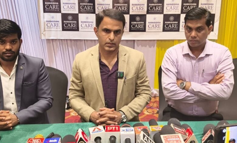 रामकृष्ण केयर हॉस्पिटल में अब और उन्नत गैस्ट्रोएंटरोलॉजी उपचार, मरीजों को मिलेगा विश्वस्तरीय इलाज 7 रामकृष्ण केयर हॉस्पिटल में अब और उन्नत गैस्ट्रोएंटरोलॉजी उपचार, मरीजों को मिलेगा विश्वस्तरीय इलाज