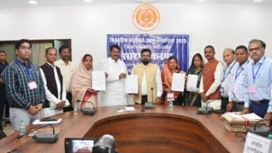 छत्तीसगढ़: कवर्धा जिला पंचायत चुनाव के नतीजे घोषित, विजयी प्रत्याशियों को मिला निर्वाचन प्रमाण पत्र, देखें जीत के अंतर सहित पूरी सूची